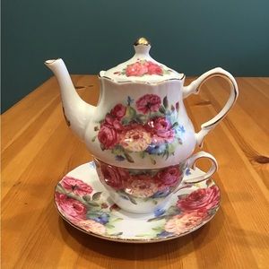 GRACE’S TEAWARE TEA FOR ONE PEONY & ROSE FLORAL TEAPOT CUP SAUCER